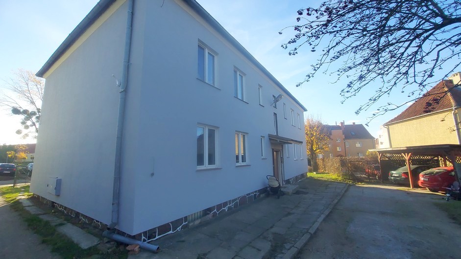941
